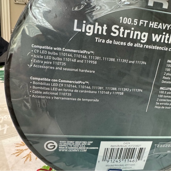 GEMMY Commercial Pro HeavyDuty 100 E17 Base Christmas Light String with Sockets - Picture 4 of 8